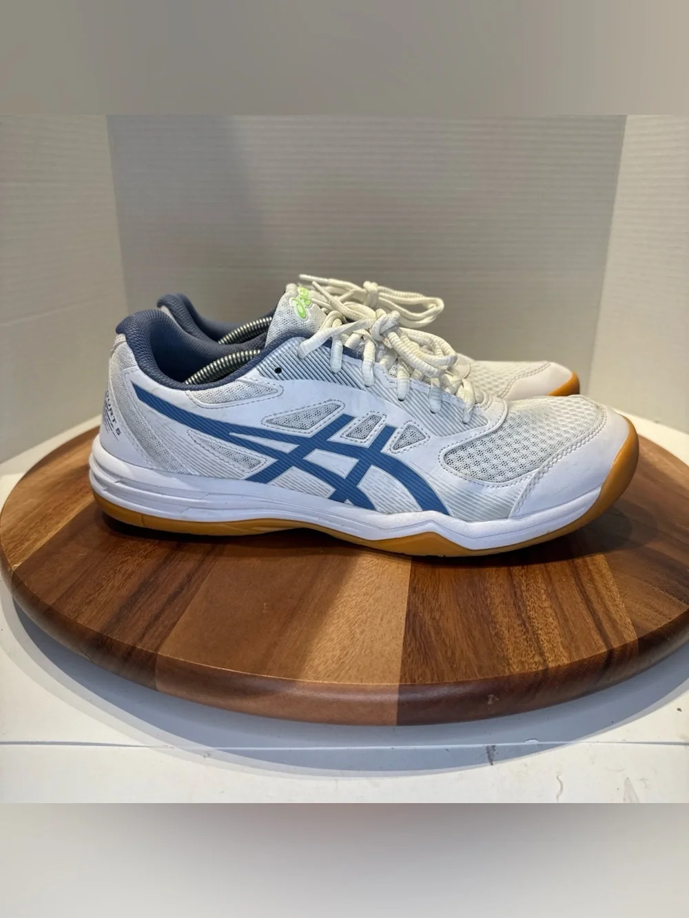 Asics Indoor Sport Shoes UPCOURT 5 White/Denim Blue 1071A086.104 Men’s Size 10.5